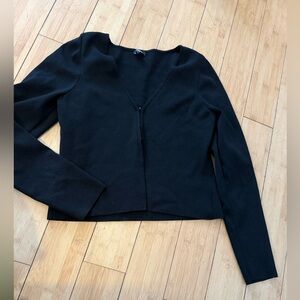 Express Body Contour Black Cropped Cardigan V-Neck Hook Closure Size L